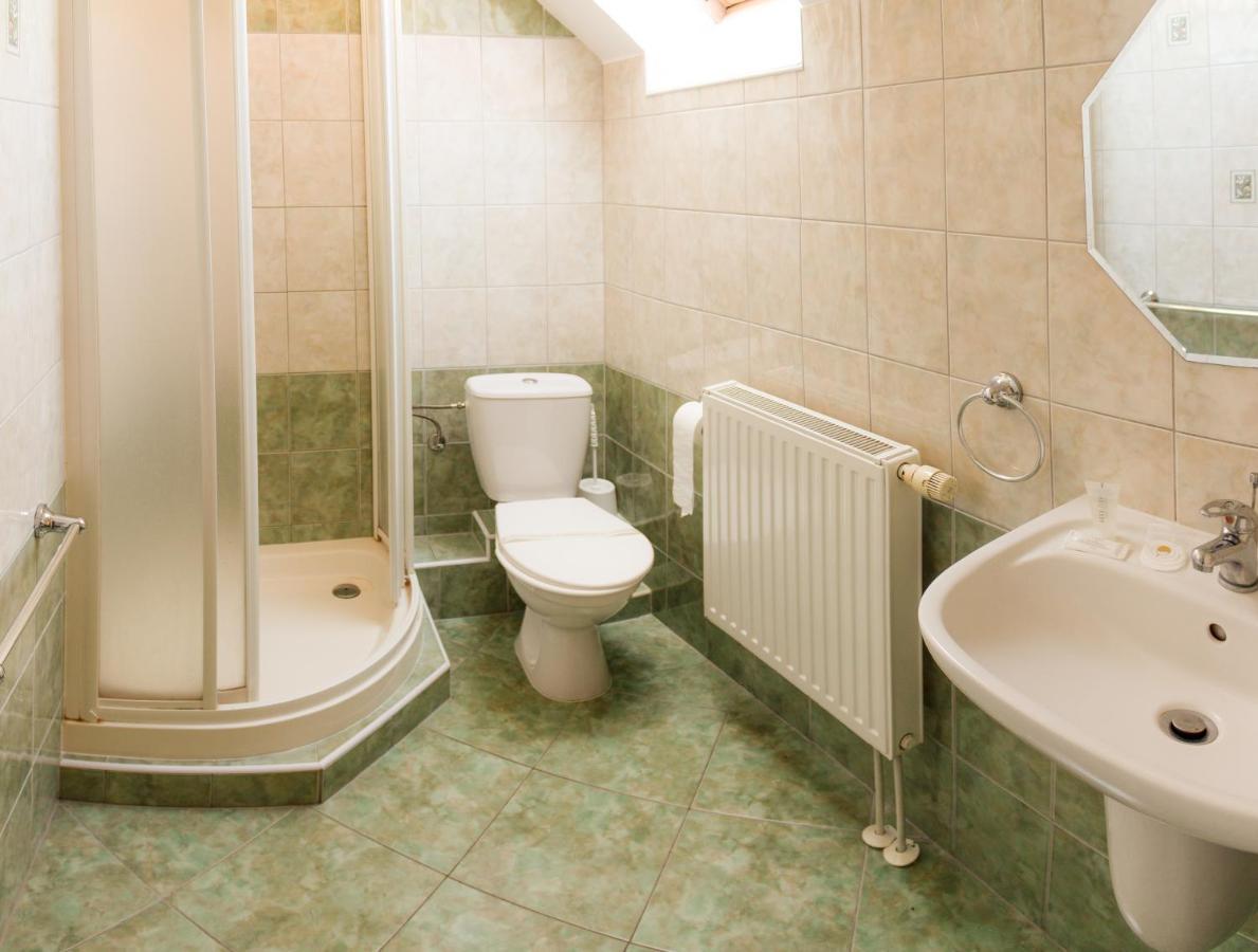 Motel Velky Rybnik Dehtare  Eksteriør billede